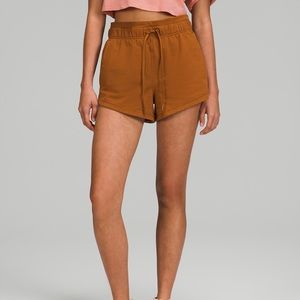 Lulu Lemon Inner Glow HR short 3”